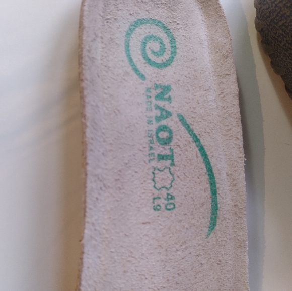 Naot Women's Arataki Dress Sandal - Picture 9 of 11